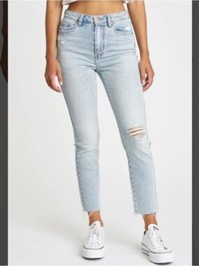 Women's DAZE Daily Diver High-Rise Light Wash Cropped Distressed Jeans
